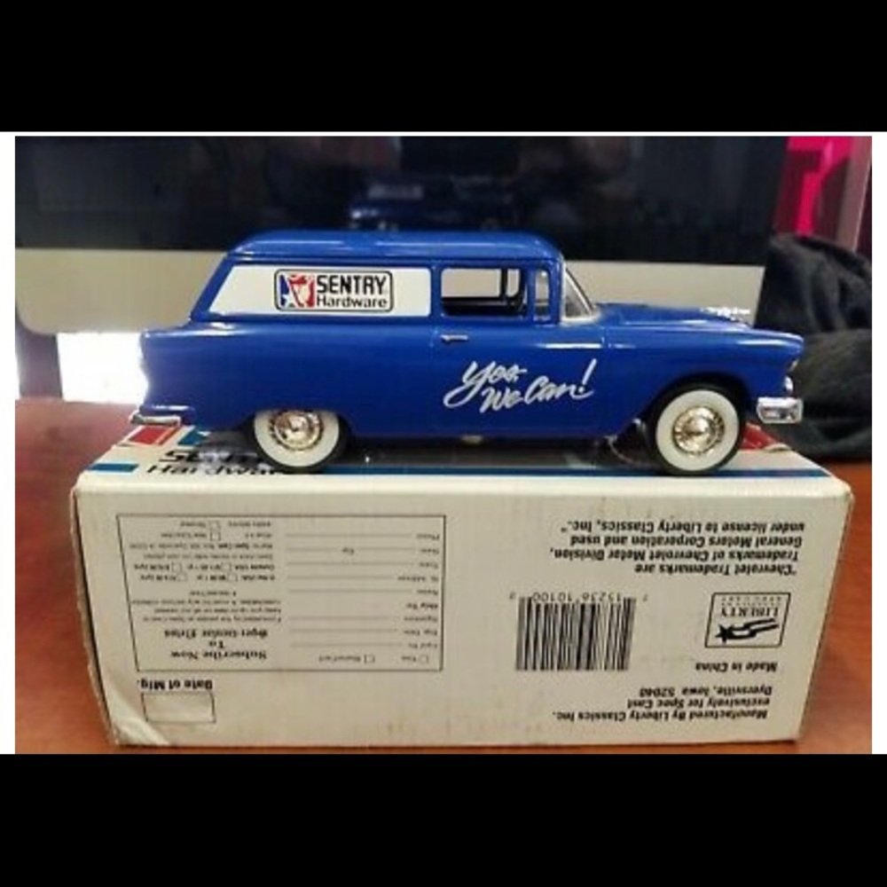 Antique vintage 1955 Chevy locking coin bank